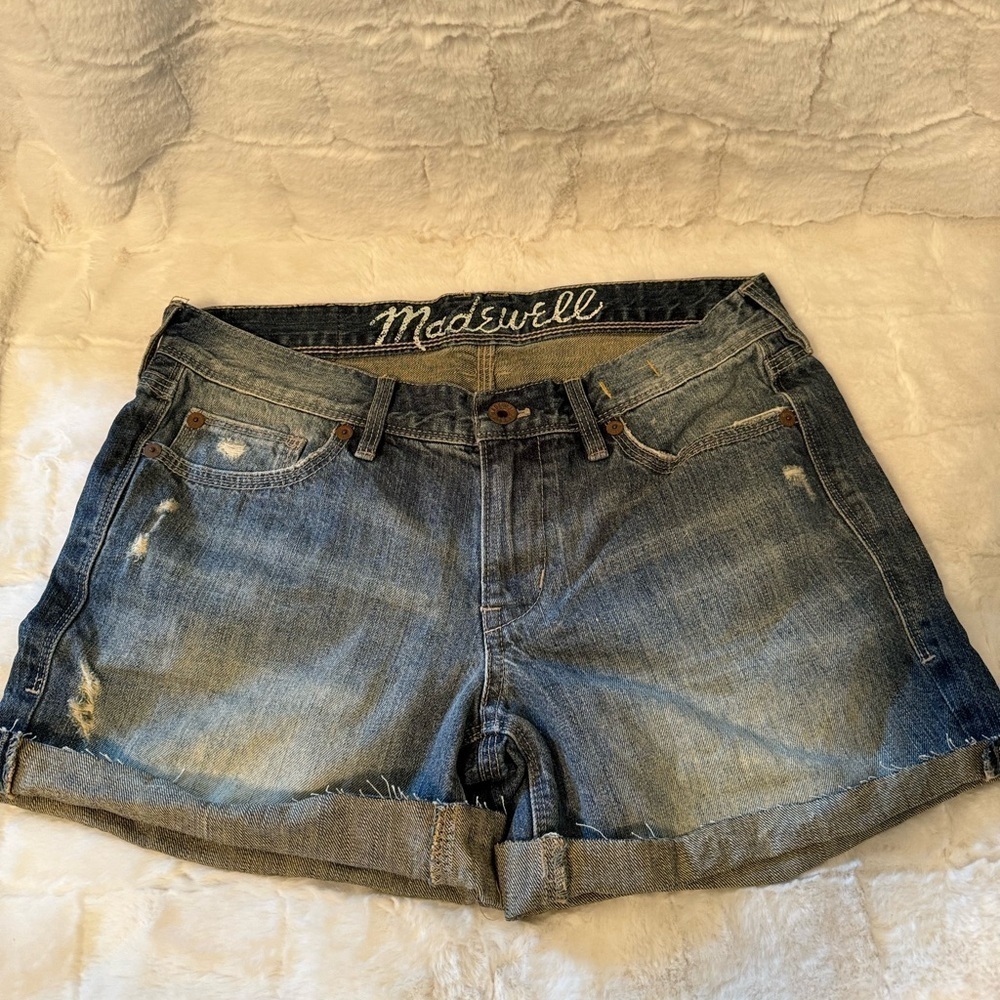 MADEWELL Denim Jeans Shorts. Size 27. 3” Inseam. Distressed 5 Pockets New tags